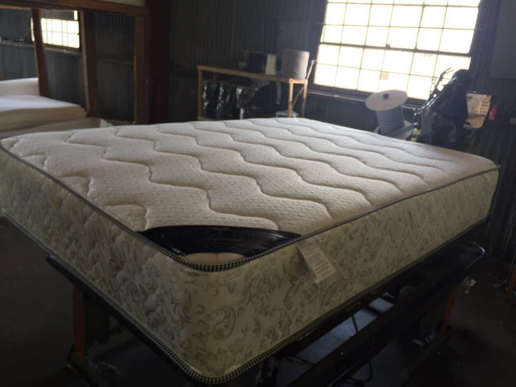 Ultimate Comfort Mattress Mfg. Made in USA | 1934, 8510 S Loop E Fwy, Houston, TX 77017, USA | Phone: (832) 771-2844