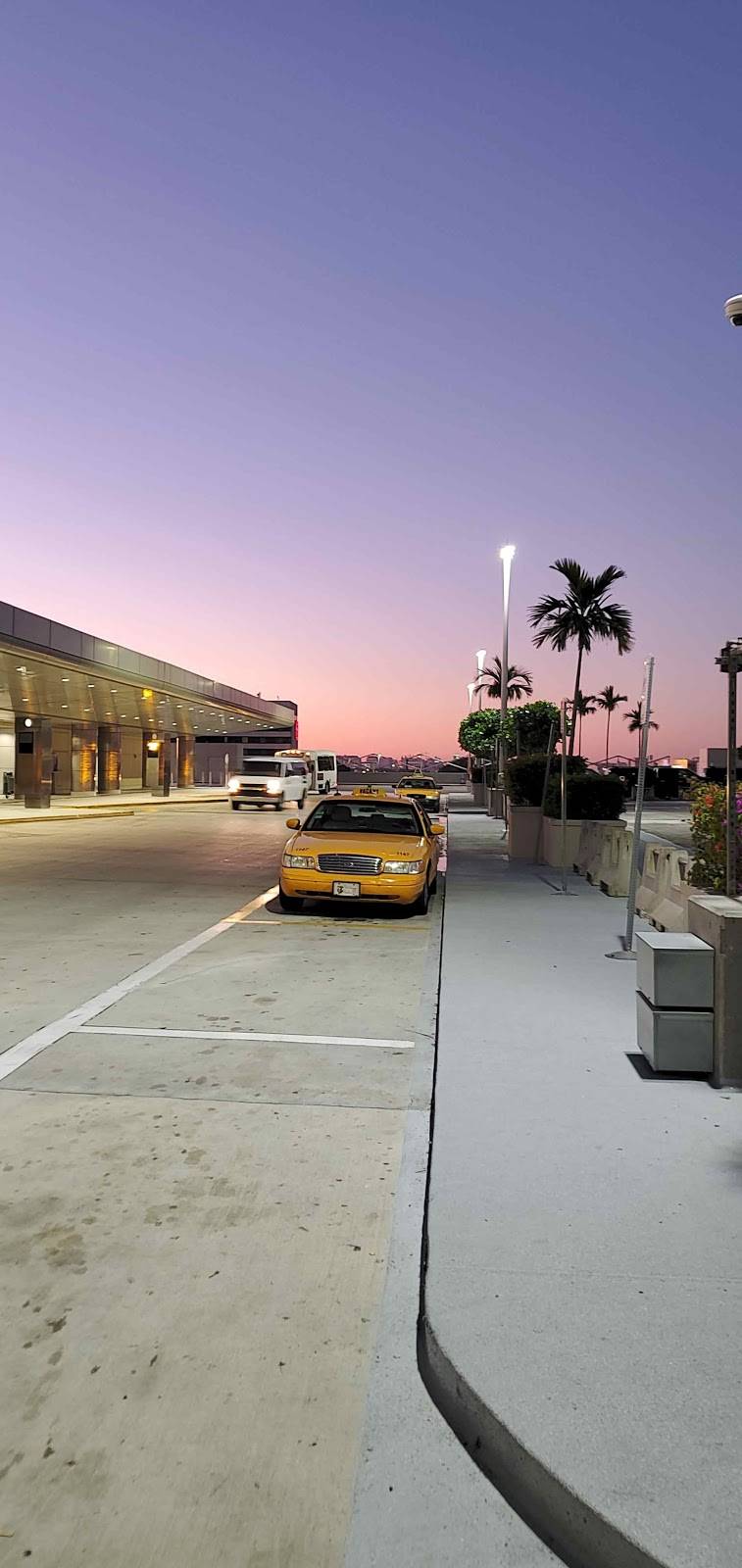 Callmytaxicab | 1465 NW 37th St, Miami, FL 33142, USA | Phone: (786) 309-8805