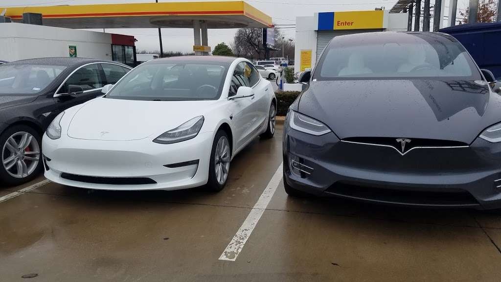 Tesla Service Center | 6500 Cedar Springs Rd, Dallas, TX 75235, USA | Phone: (214) 736-0587