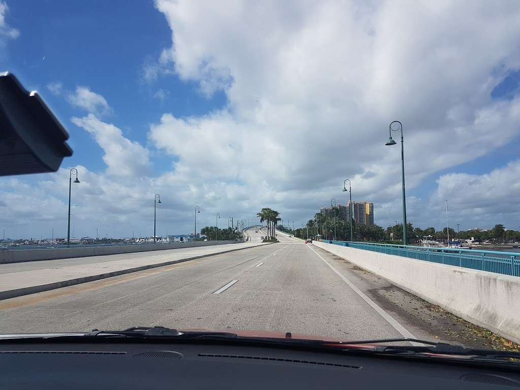 Blue Heron Blvd @ Phil Foster PK | Riviera Beach, FL 33404, USA