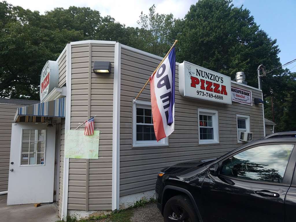 Nunzios Pizza | 396 N Lake Shore Dr, Hewitt, NJ 07421, USA | Phone: (973) 749-6888