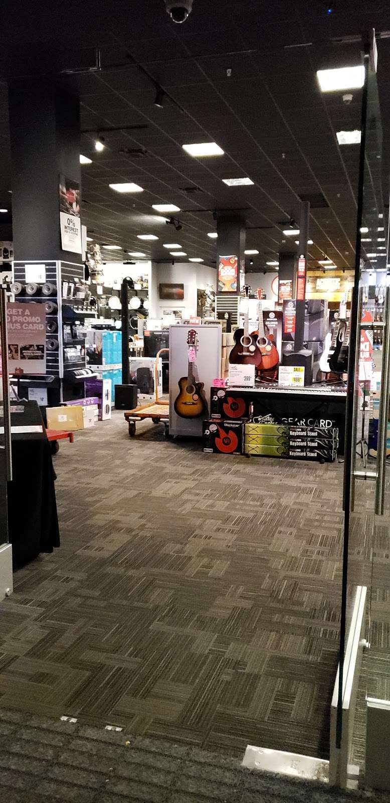 Guitar Center | 8390 Westheimer Rd, Houston, TX 77063, USA | Phone: (713) 952-9070