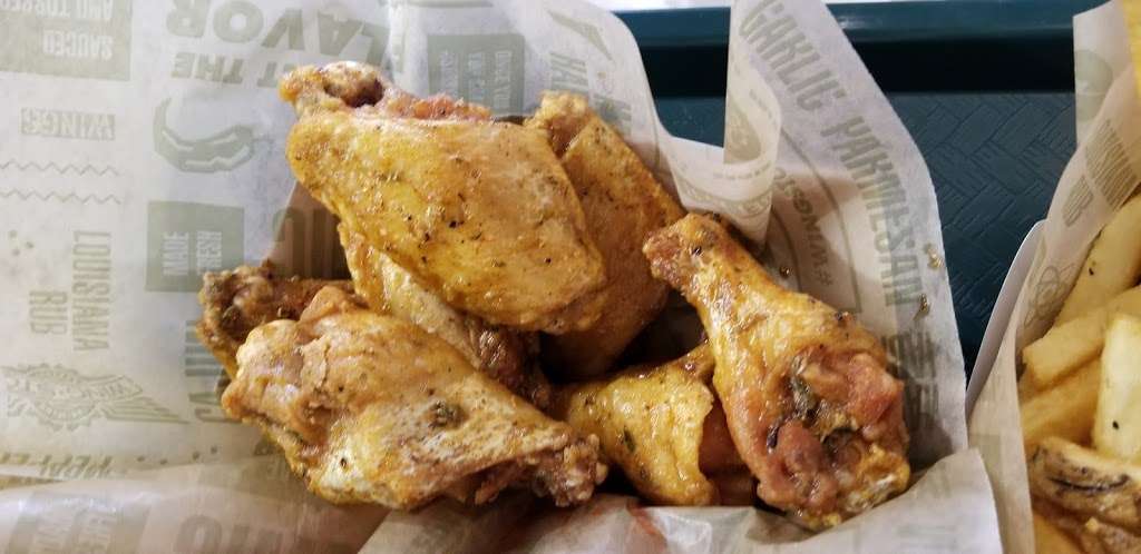 WINGSTOP | 15683 Roy Rogers Dr Suite 206, Victorville, CA 92394, USA | Phone: (760) 243-4000