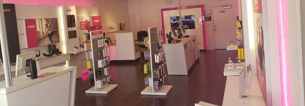 T-Mobile | 2880 Northtowne Ln Suite 102, Reno, NV 89512, USA | Phone: (775) 331-3658