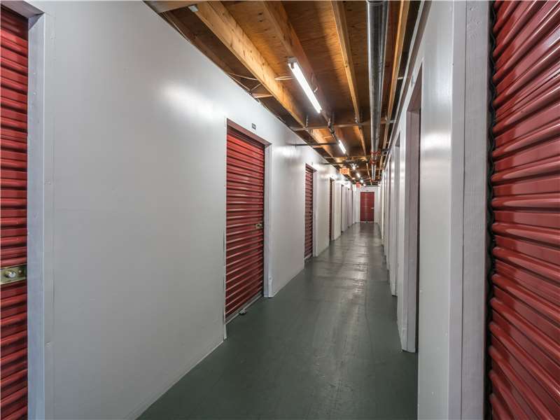 Extra Space Storage | 12830 Roselle Ave, Hawthorne, CA 90250, USA | Phone: (310) 644-1994