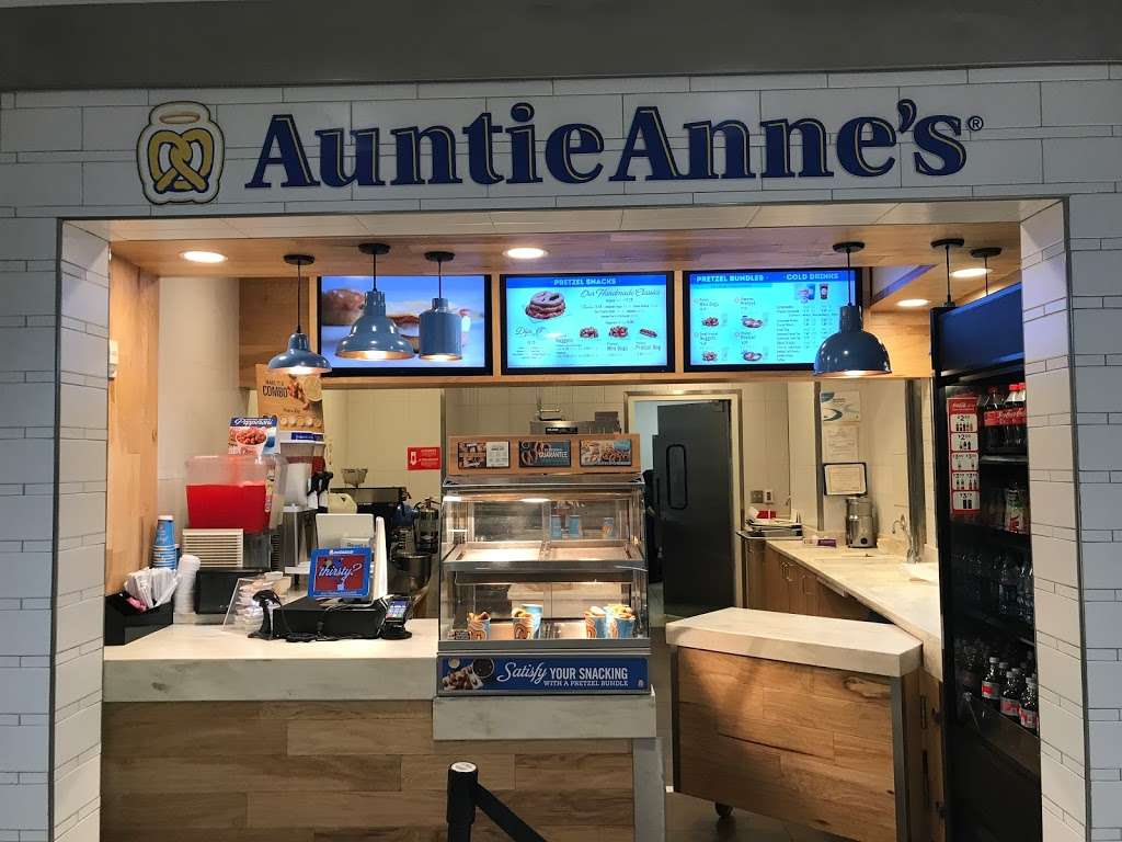 Auntie Annes | 3200 Terminal A E Airfield Dr, Dallas, TX 75261, USA