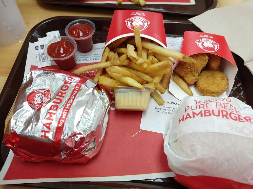 Wendys | 1855 Marketview Dr, Yorkville, IL 60560 | Phone: (630) 553-1922