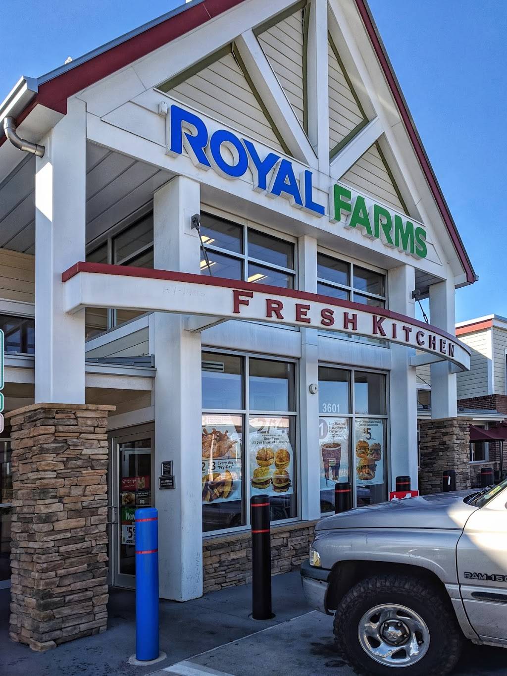 Royal Farms | 3601 Victory Blvd, Portsmouth, VA 23701, USA | Phone: (757) 998-8015