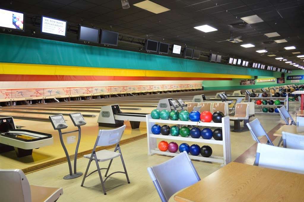 Inmans Bowling & Recreation Center | 3201 Evans Ave, Valparaiso, IN 46383 | Phone: (219) 462-1300