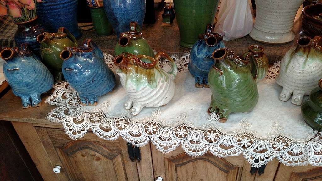 Garnett Pottery | 3575 W Newport Rd, Intercourse, PA 17534, USA | Phone: (717) 768-7199