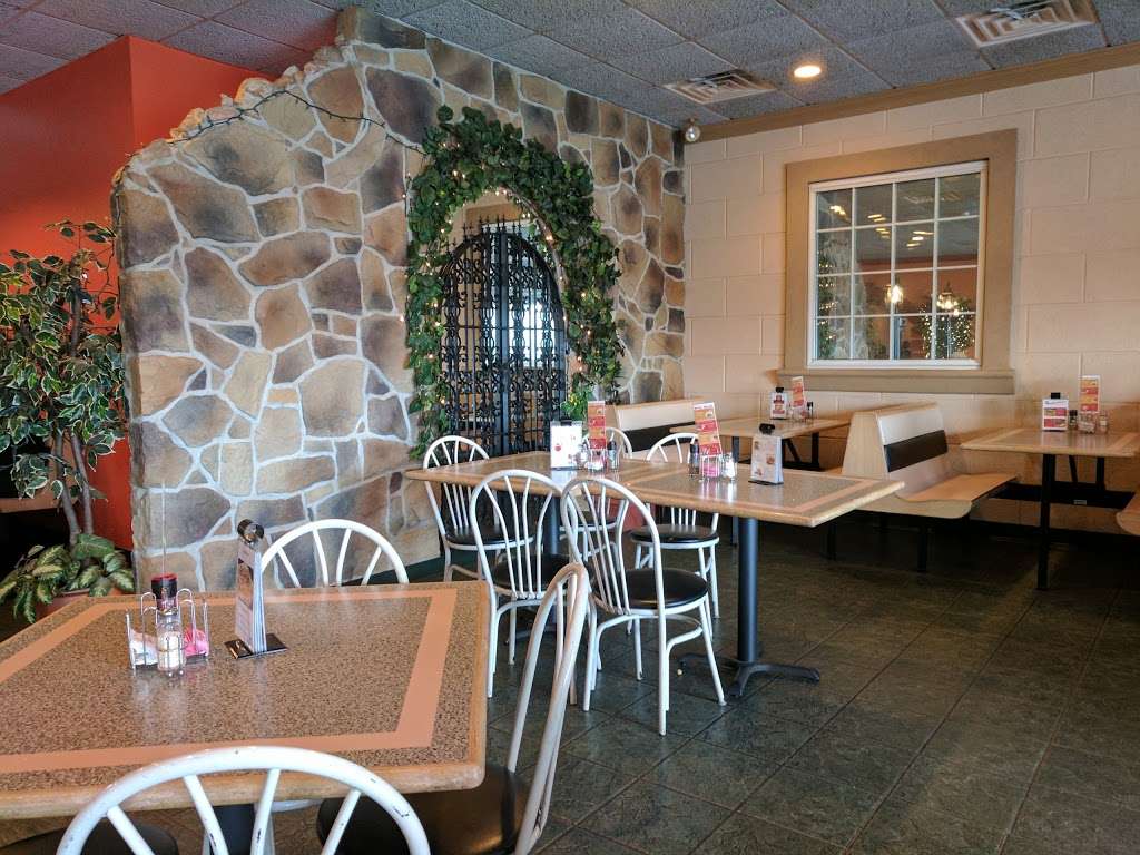 New Italian Village Restaurant & Pizza | 5267 Philadelphia Ave, Chambersburg, PA 17202 | Phone: (717) 264-8577