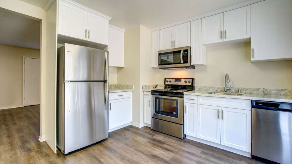 Pleasanton Heights Apartment Homes | 3800 Vineyard Ave, Pleasanton, CA 94566, USA | Phone: (925) 846-4460