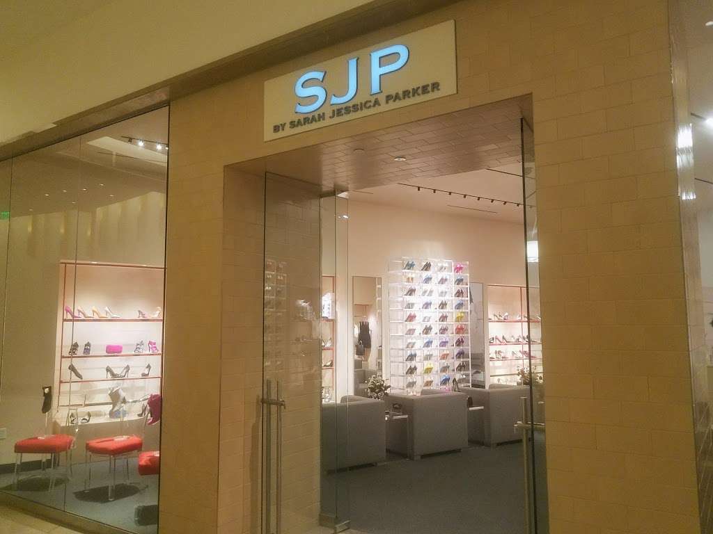 SJP By Sarah Jessica Parker | 101 MGM National Ave, Oxon Hill, MD 20745, USA | Phone: (301) 971-6094