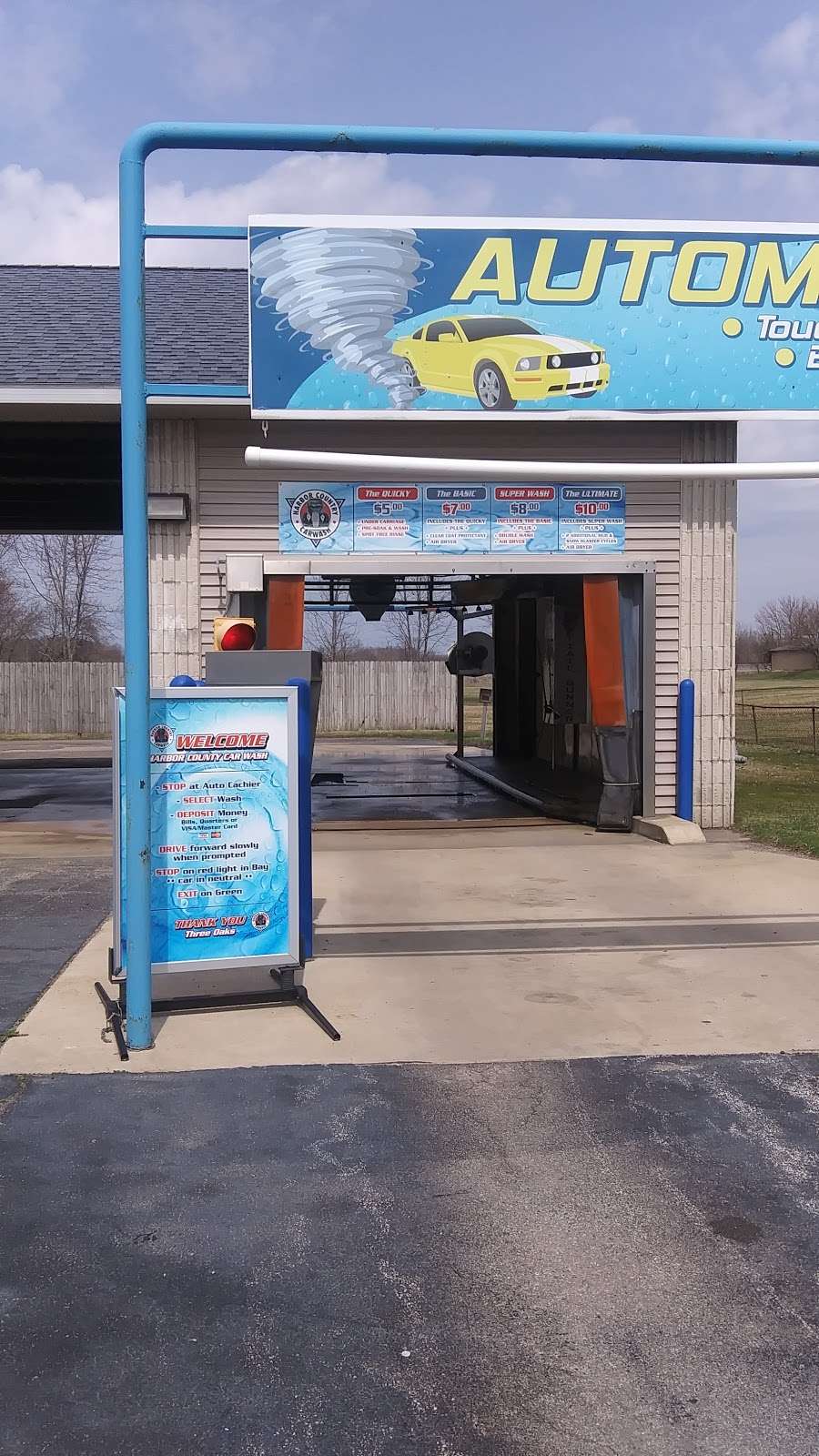 Harbor County Car Wash | 6817 US-12, Three Oaks, MI 49128, USA | Phone: (269) 756-3462