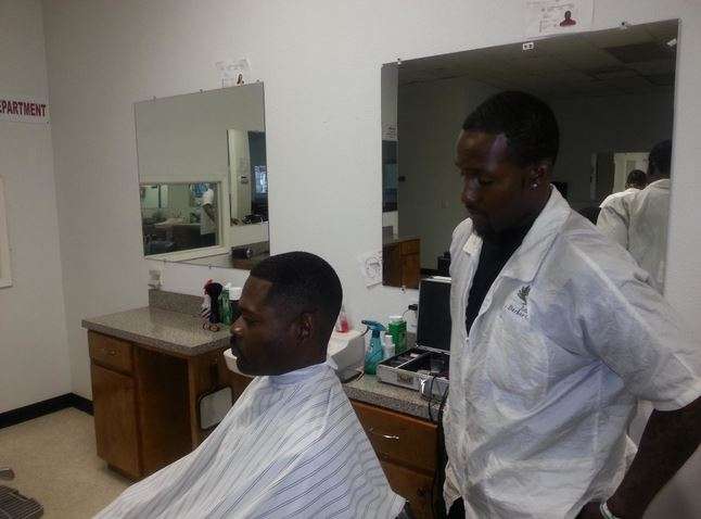 Mesa Barber School | 8523 Mesa Dr, Houston, TX 77028, USA | Phone: (713) 491-0290