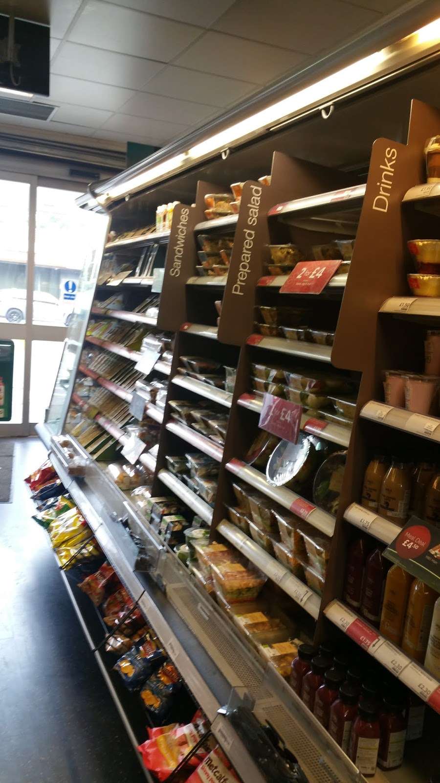 Marks & Spencer Gatwick BP | Ring Rd N, Gatwick BP, (A23), Horley, Gatwick RH6 0NN, UK