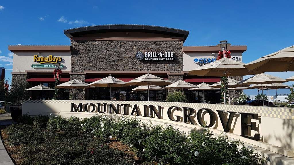 Mountain Grove Shopping Center | 27511 San Bernardino Ave, Redlands, CA 92374, USA | Phone: (562) 692-9581