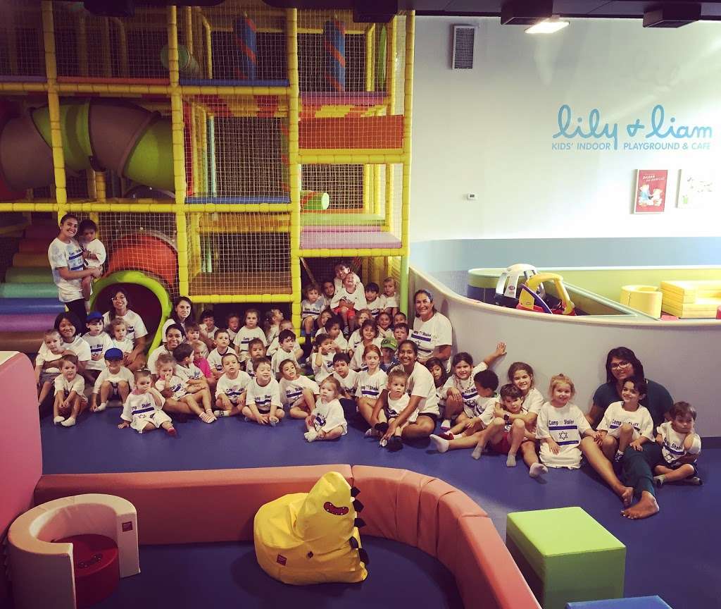 Lily and Liam | 250 S Van Brunt St, Englewood, NJ 07631, USA | Phone: (201) 567-5111