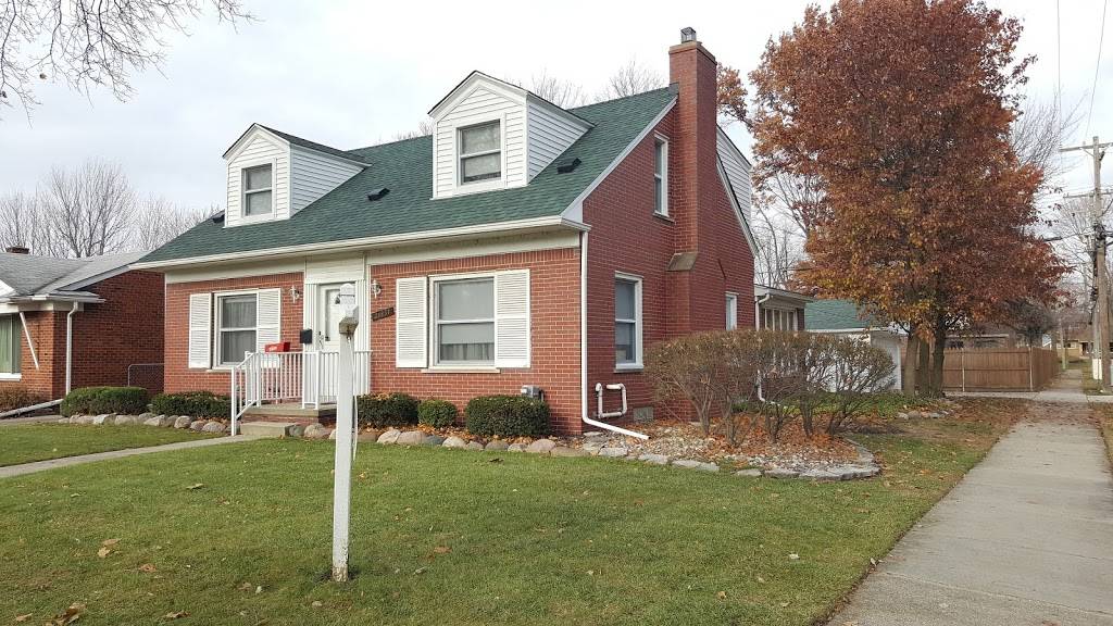 Detroit Cash For Homes | 27735 Jefferson Ave, St Clair Shores, MI 48081 | Phone: (877) 785-9801