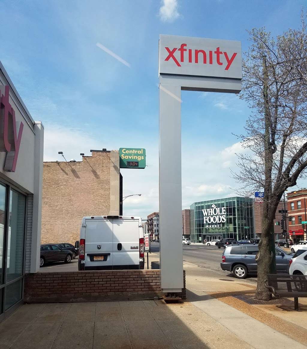 Xfinity Store by Comcast | 3128 N Ashland Ave, Chicago, IL 60657, USA | Phone: (800) 266-2278