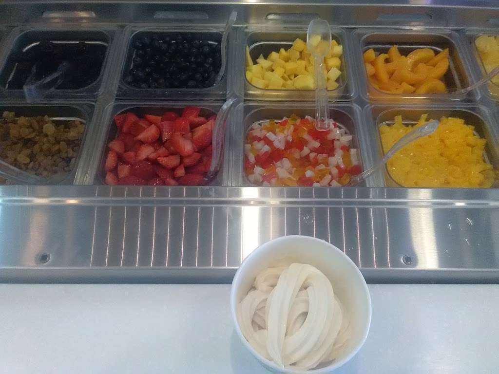 Tutti Frutti Frozen Yogurt | 10909 Atlantic Ave Unit B, Lynwood, CA 90262, USA | Phone: (310) 669-3151
