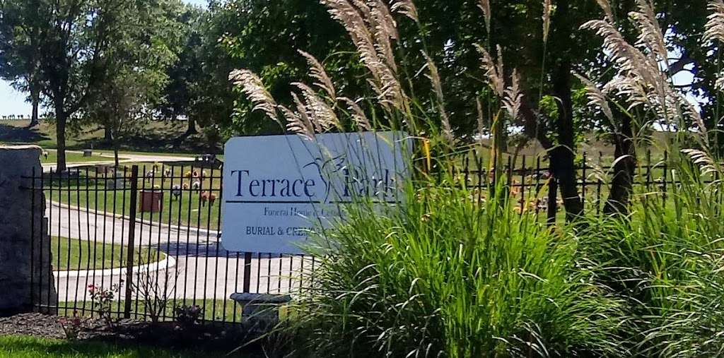 Terrace Park Cemetery | 801 NW 108th St, Kansas City, MO 64155 | Phone: (816) 734-5500