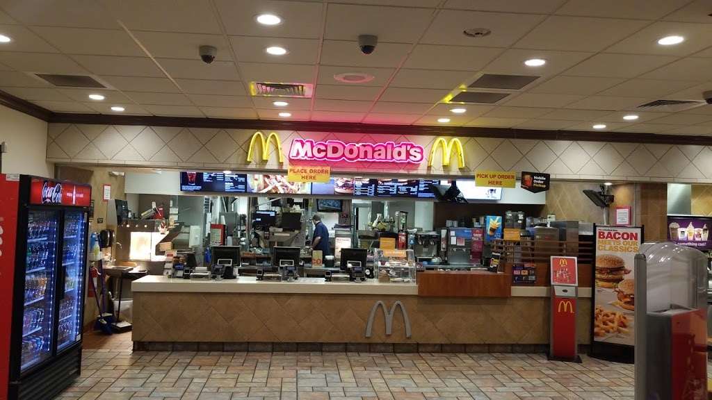 McDonalds | 5 Long Pond Rd, Plymouth, MA 02360, USA | Phone: (508) 747-9615