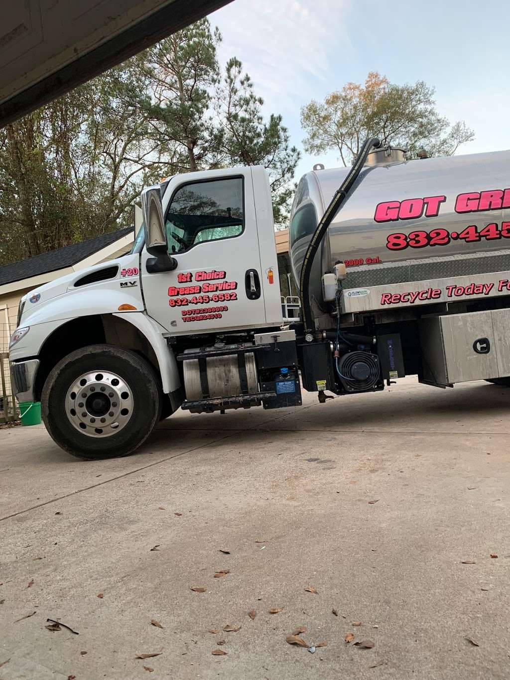 1st Choice Grease Service | 269 County Rd 3893 E, Cleveland, TX 77328, USA | Phone: (832) 445-6582