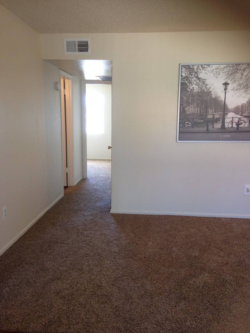 Country Aire Apartments | 1701 N Palo Verde Dr, Goodyear, AZ 85338 | Phone: (623) 932-2622