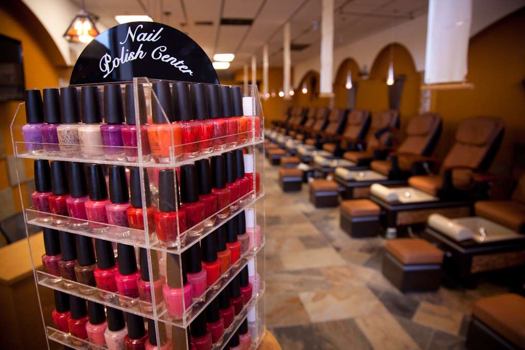 DEBONAIR NAILS & SPA | 6700 Conroy Windermere Rd #115, Orlando, FL 32835, USA | Phone: (407) 253-5900