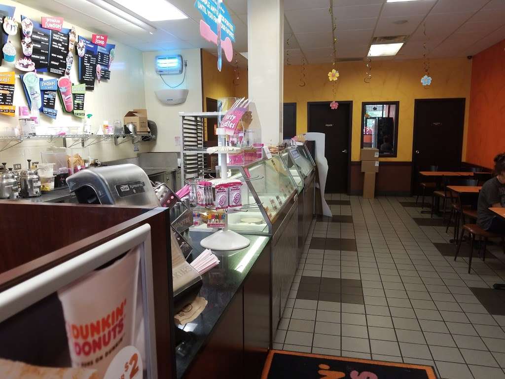 Dunkin Donuts | 3310 Calumet Ave, Valparaiso, IN 46383, USA | Phone: (219) 465-0440