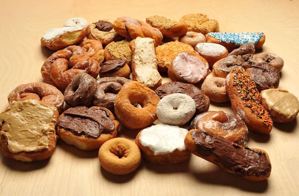 Jacks Donuts of Anderson | 1909 University Blvd, Anderson, IN 46012, USA | Phone: (765) 393-2036
