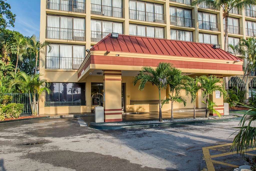 Rodeway Inn Miami | 148 NW 167th St, Miami, FL 33169, USA | Phone: (305) 949-1441