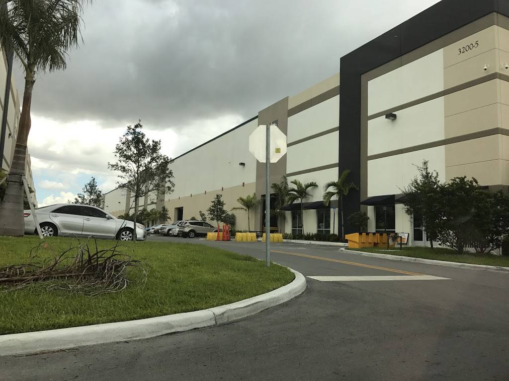 Amazon Warehouse | 3200 NW 67th Ave, Miami, FL 33122, USA | Phone: (786) 223-1357