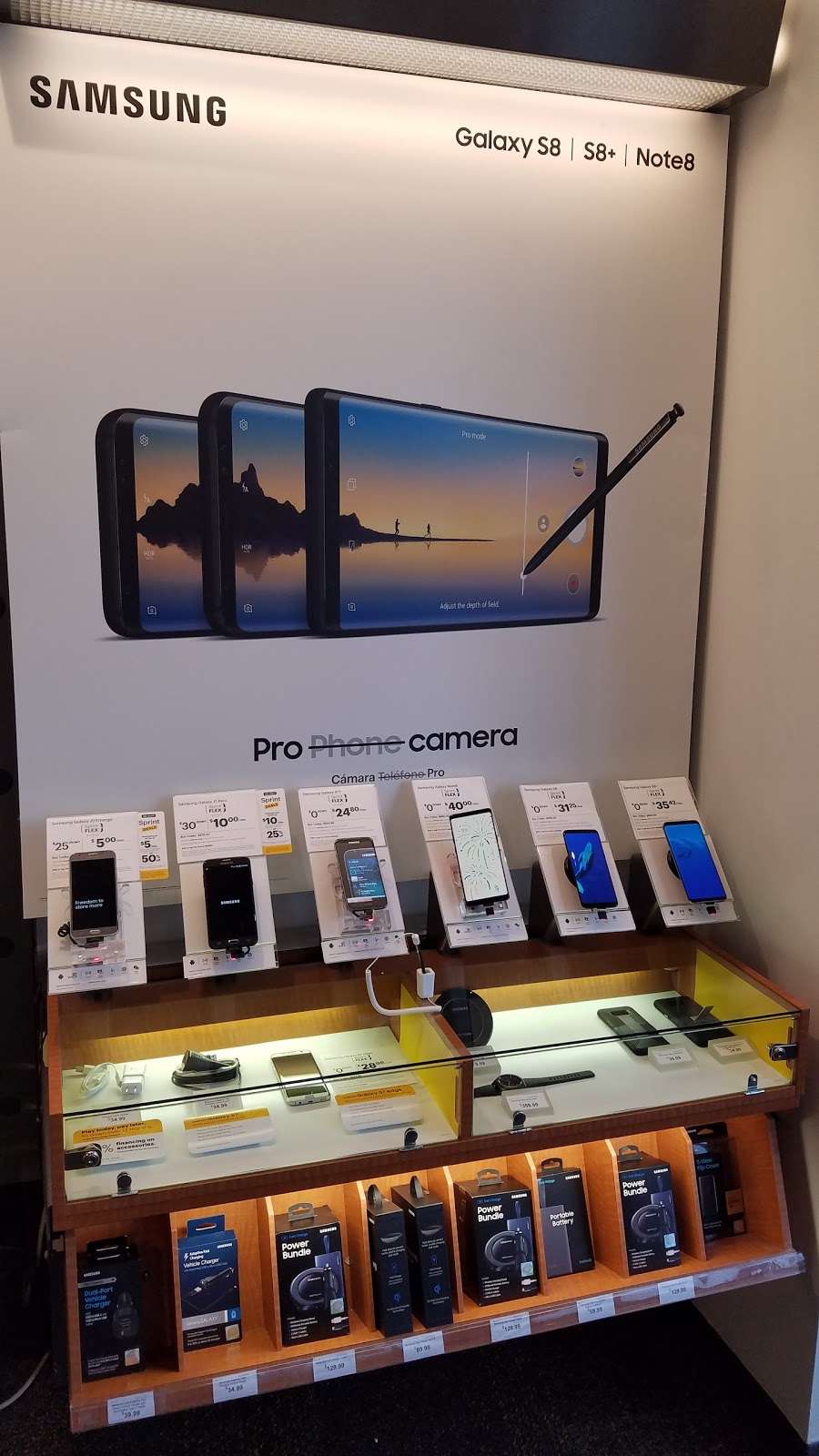 Sprint Store | 212 Danada Square W, Wheaton, IL 60187, USA | Phone: (630) 784-2000