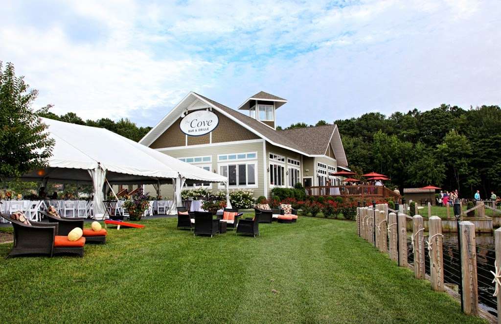 The Cove Bar and Grille | 31806 Lake View Dr, Selbyville, DE 19975, USA | Phone: (302) 436-3200