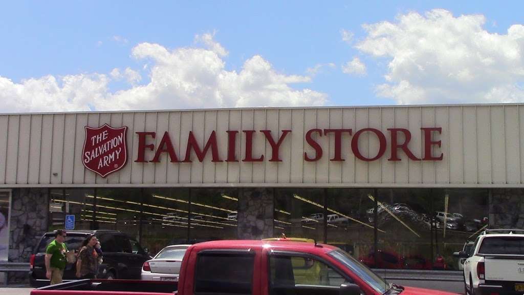 Salvation Army Family Store | 100 4th St, Honesdale, PA 18431, USA | Phone: (570) 253-1101