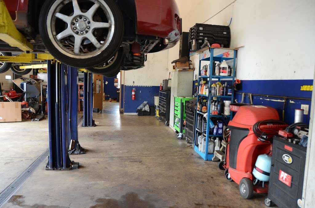 J & L Auto Repair Company | 903 W Washington St Ste 100, West Chicago, IL 60185, USA | Phone: (630) 672-3715