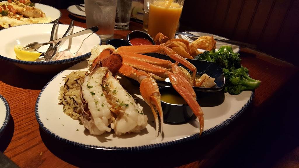 Red Lobster | 5690 W Irlo Bronson Memorial Hwy, Kissimmee, FL 34746, USA | Phone: (407) 396-6997