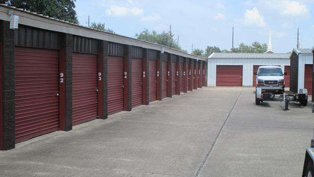 Rippling Water Self Storage | 16125 Rippling Water Dr, Houston, TX 77084 | Phone: (281) 855-8555