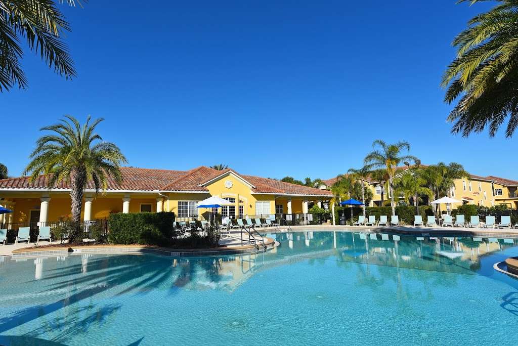 Oakwater Resort Villa for Rent | 2811 Oakwater Dr, Kissimmee, FL 34747, USA | Phone: (416) 556-5768