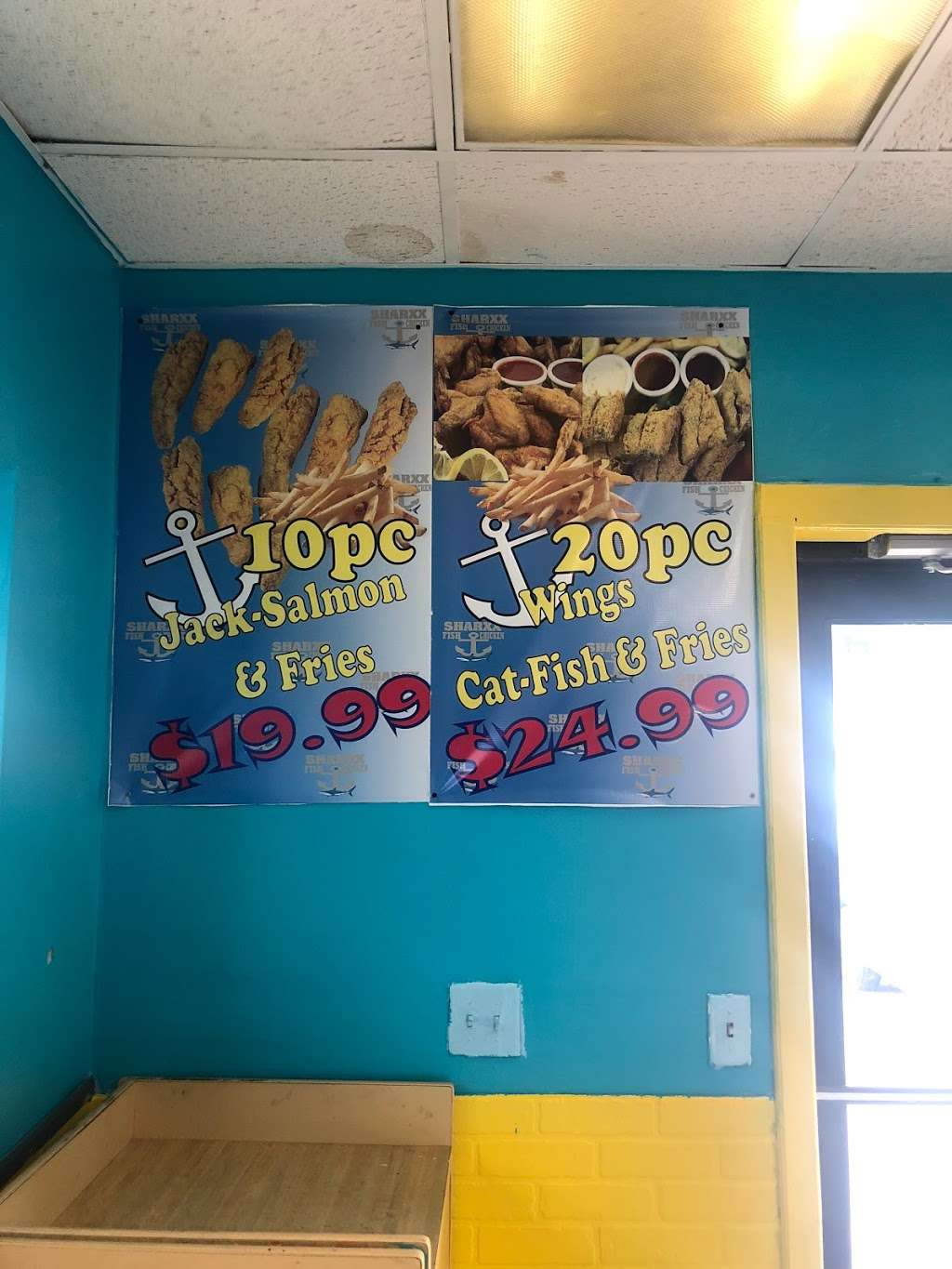 Sharxx - fish & chicken | 2099 Clark Rd, Gary, IN 46404, USA | Phone: (219) 806-3155