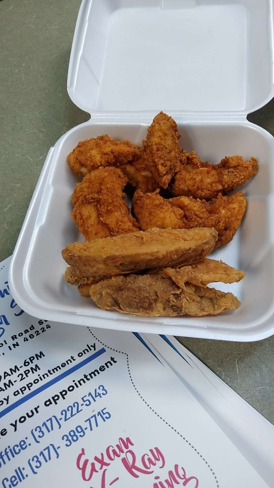 Chris Fried Chicken | 3350 N High School Rd, Indianapolis, IN 46224 | Phone: (317) 295-8445