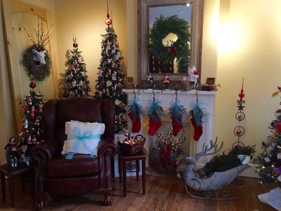 Jingle Bells | 12 Race St, Jim Thorpe, PA 18229 | Phone: (570) 413-4741