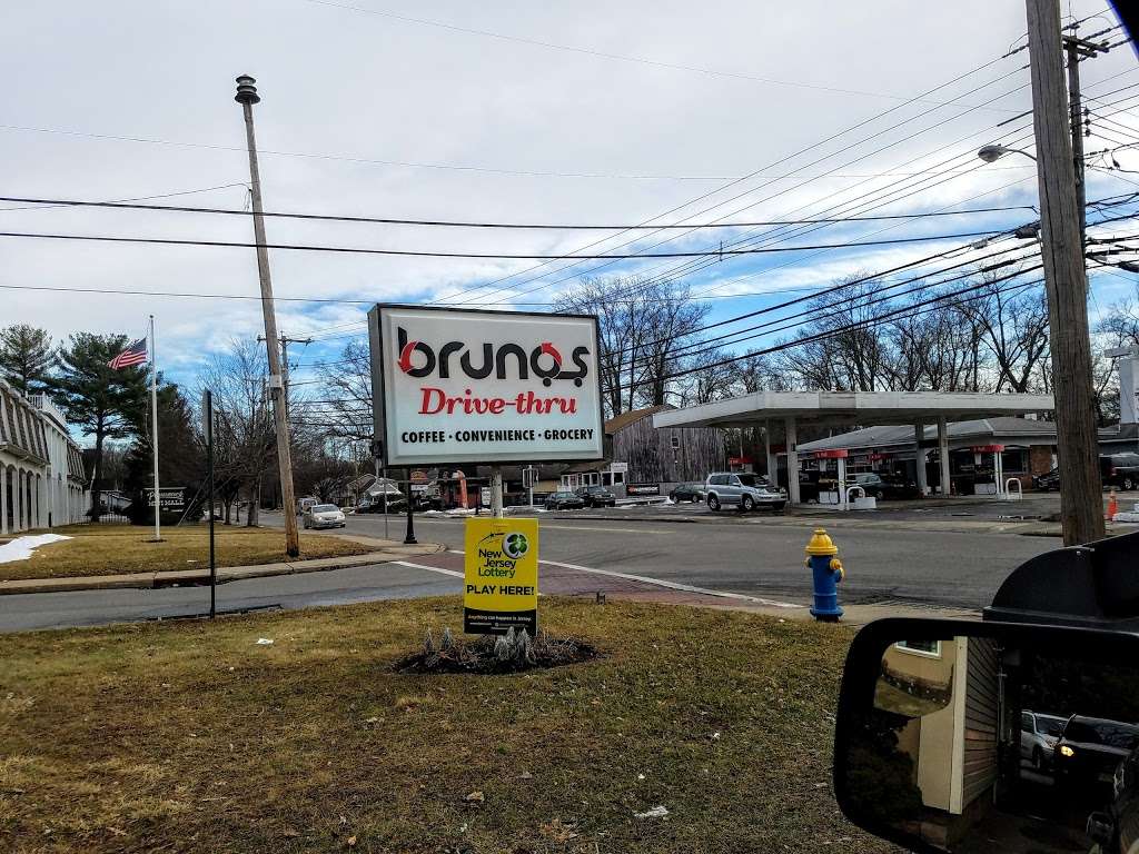 Brunos Drive Thru | 46 Newark Pompton Turnpike, Pequannock Township, NJ 07440, USA | Phone: (973) 694-7106