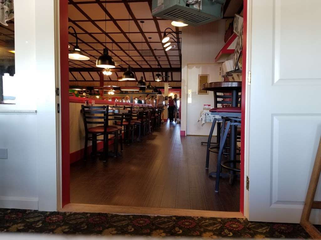 Casey Jones Restaurant | 312 Paradise Ln, Ronks, PA 17572, USA | Phone: (717) 687-5000