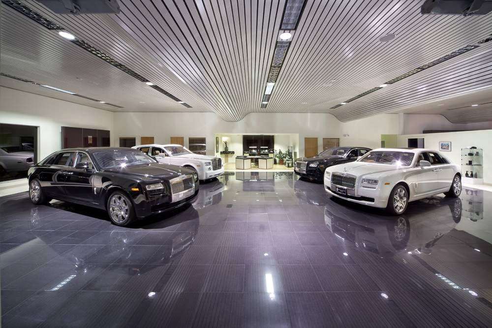 Rolls-Royce Motor Cars Orlando | 2202 33rd St suite c, Orlando, FL 32839, USA | Phone: (407) 339-3443