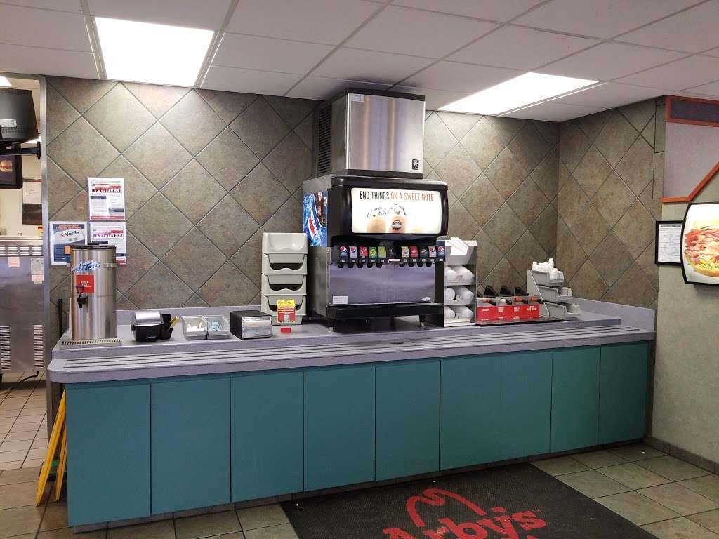 Arbys | 3048 Douglas Ave, Racine, WI 53402, USA | Phone: (262) 639-8119