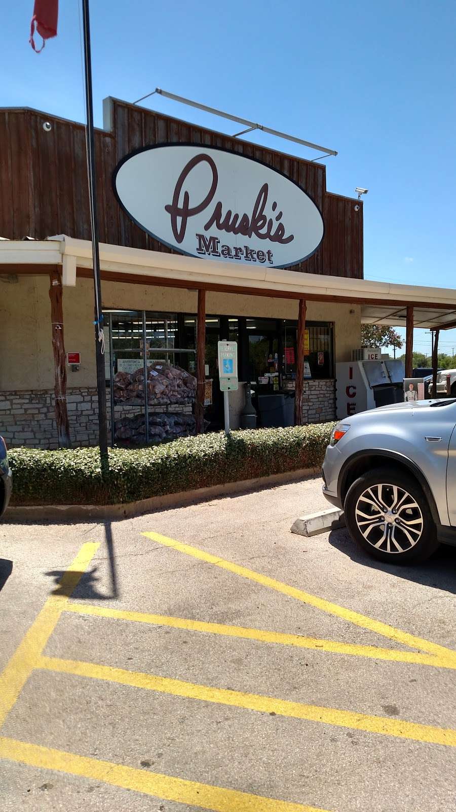 Pruskis Market | 10140 US-87, Adkins, TX 78101 | Phone: (210) 987-8098