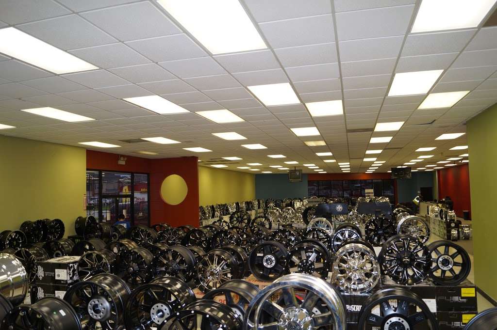 Tire & Wheel Mart | 9920 Farm to Market 1960 Rd W, Houston, TX 77070, USA | Phone: (281) 970-1800